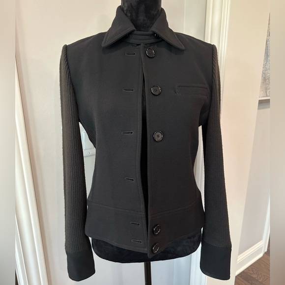 ✨EUC✨Ann Taylor Women's Jacket Size S
Black Wool Blend Button Front Short Length - Picture 1 of 16